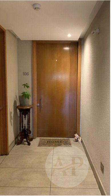 DEPARTAMENTO AMPLIO CON JARDÍN, EXCELENTE CONECTIVIDAD